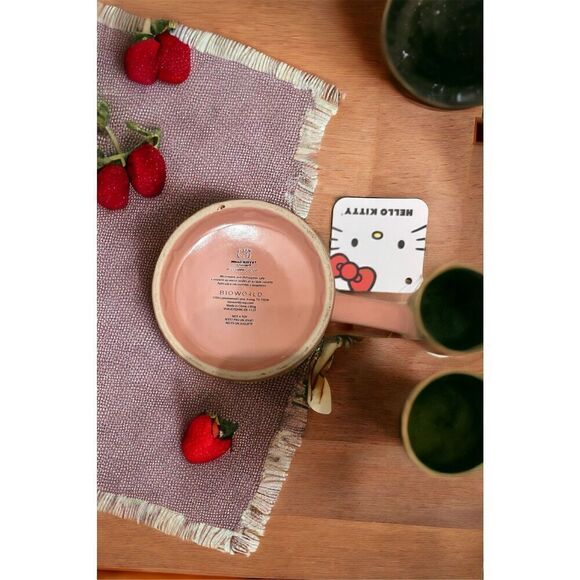 NEW HELLO KITTY MUG PINK HEART HANDLE LOVE VALENTINE'S DAY SANRIO CUTE 14 oz - Picture 5 of 6